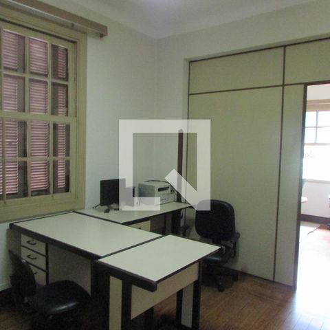 Casa à venda com 200m², 4 quartos e 1 vagaQuarto 2