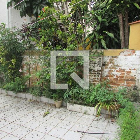 Casa à venda com 200m², 4 quartos e 1 vagaQuintal