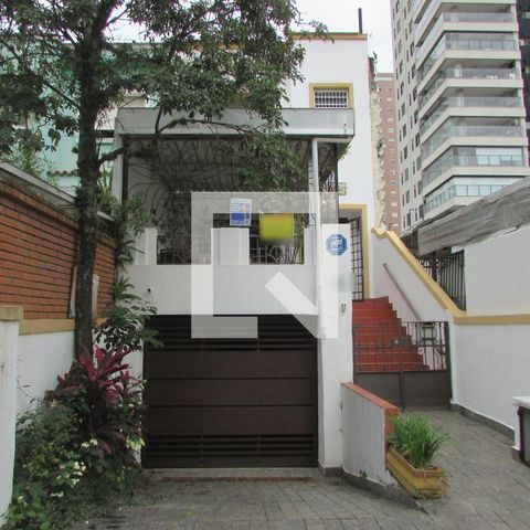 Casa à venda com 200m², 4 quartos e 1 vagaFachada