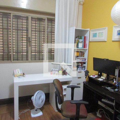 Casa à venda com 200m², 4 quartos e 1 vagaQuarto 4