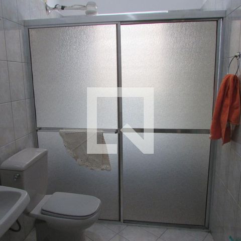 Casa à venda com 200m², 4 quartos e 1 vagaBanheiro 2
