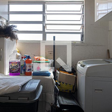 Casa à venda com 300m², 4 quartos e 8 vagasárea de serviço