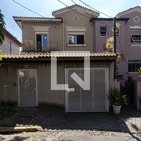 Casa à venda com 300m², 4 quartos e 8 vagasfachada