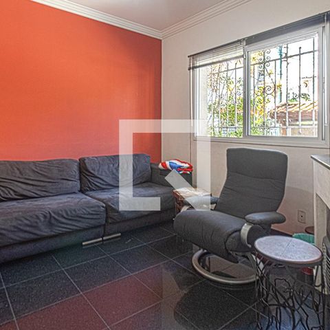Casa à venda com 300m², 4 quartos e 8 vagassala de vídeo