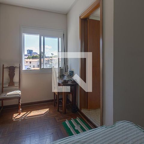 Casa à venda com 300m², 4 quartos e 8 vagassuíte2