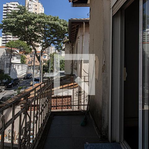 Casa à venda com 300m², 4 quartos e 8 vagassacada do quarto1
