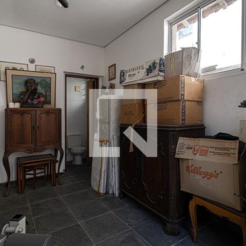 Casa à venda com 300m², 4 quartos e 8 vagassalão de festas