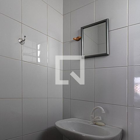 Casa à venda com 300m², 4 quartos e 8 vagasbanheiro1 do salão de festas
