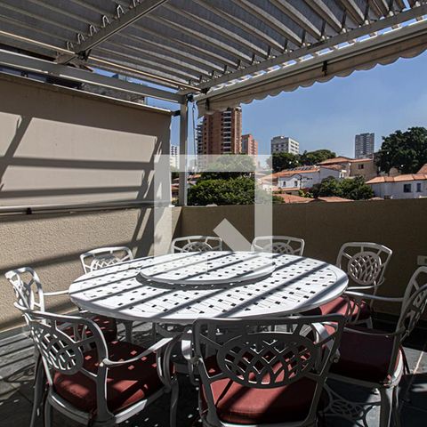 Casa à venda com 300m², 4 quartos e 8 vagasvaranda