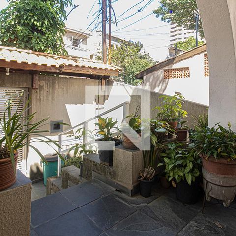 Casa à venda com 300m², 4 quartos e 8 vagashall de entrada do imóvel