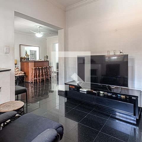 Casa à venda com 300m², 4 quartos e 8 vagassala de vídeo