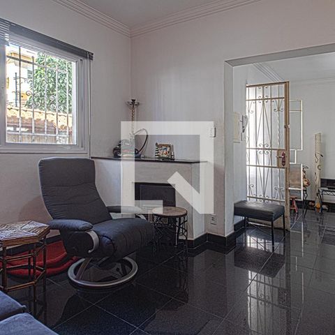 Casa à venda com 300m², 4 quartos e 8 vagassala de vídeo