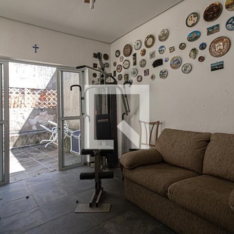 Casa à venda com 300m², 4 quartos e 8 vagassalão de festas