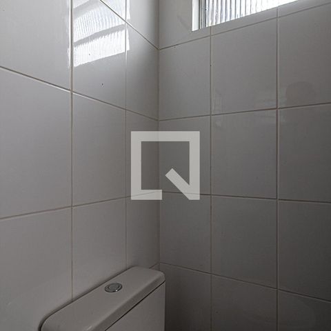 Casa à venda com 300m², 4 quartos e 8 vagasbanheiro1 do salão de festas