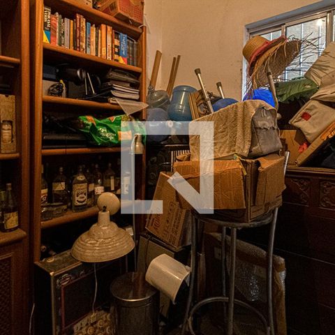 Casa à venda com 300m², 4 quartos e 8 vagasquarto na garagem