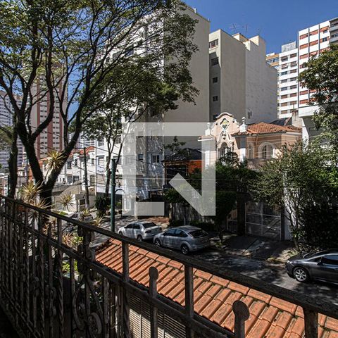 Casa à venda com 300m², 4 quartos e 8 vagassacada do quarto1