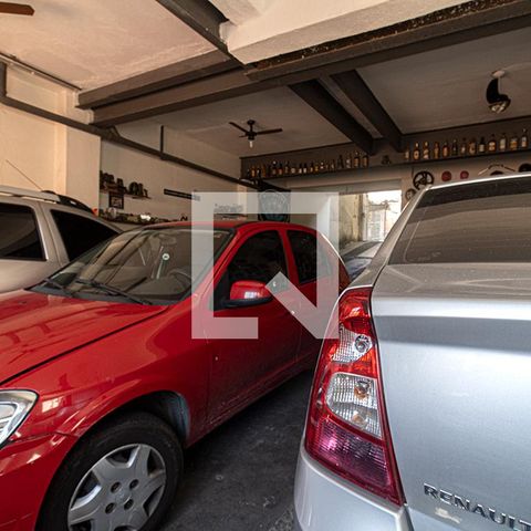Casa à venda com 300m², 4 quartos e 8 vagasgaragem