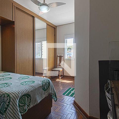 Casa à venda com 300m², 4 quartos e 8 vagassuíte2