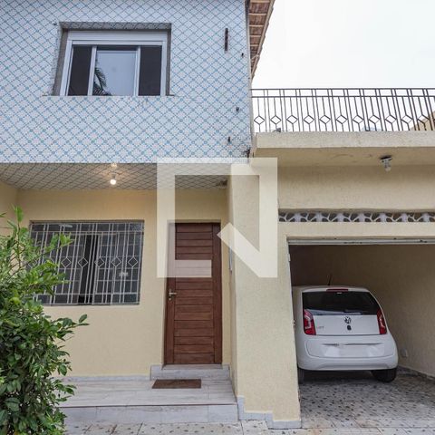 Casa à venda com 150m², 2 quartos e 2 vagasGaragem