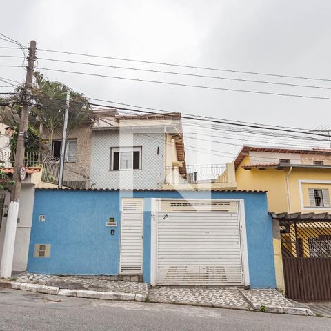 Casa à venda com 150m², 2 quartos e 2 vagasFaxada