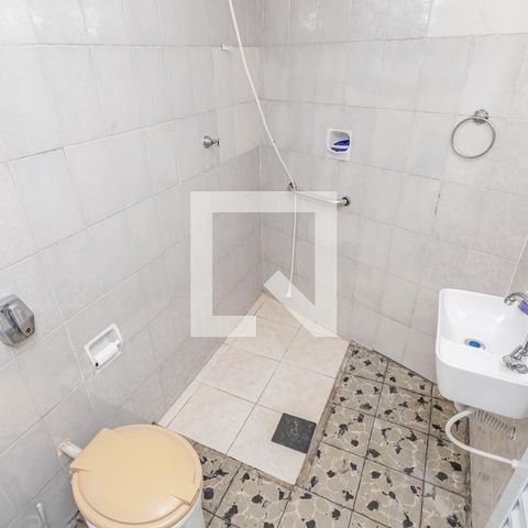 Casa à venda com 150m², 2 quartos e 2 vagasBanheiro de Serviço