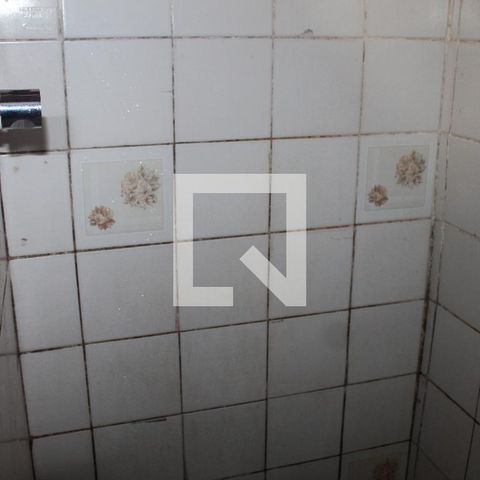 Casa à venda com 90m², 4 quartos e 1 vagaBanheiro