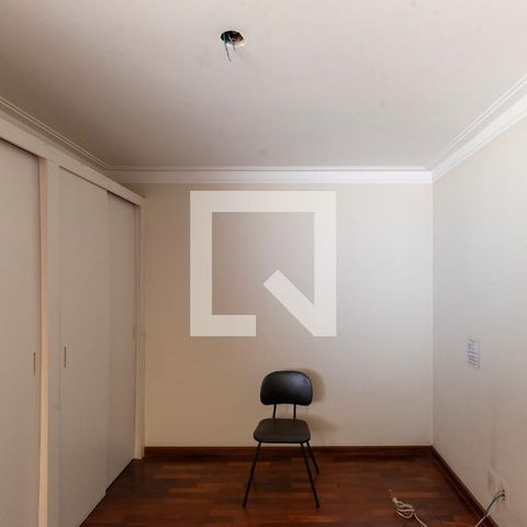 Casa à venda com 317m², 4 quartos e 4 vagasEscritório 2