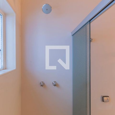 Casa à venda com 317m², 4 quartos e 4 vagasBanheiro da Suíte 1