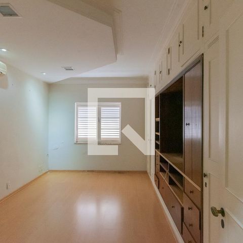 Casa à venda com 317m², 4 quartos e 4 vagasQuarto 1