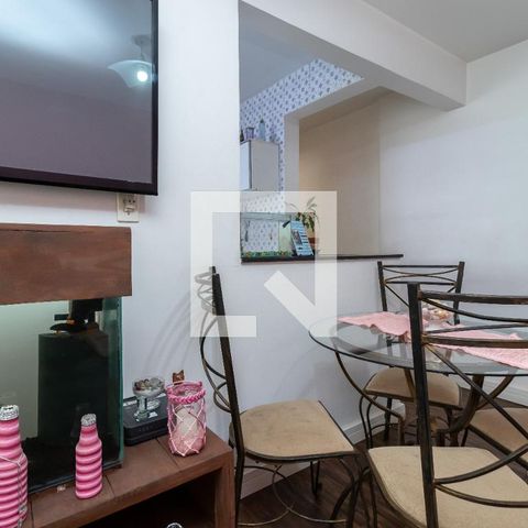 Apartamento à venda com 72m², 2 quartos e sem vagaSala
