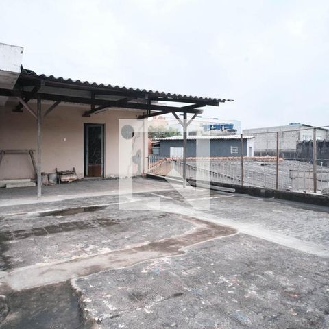 Casa à venda com 500m², 3 quartos e 3 vagas Casa à venda com 500m², 3 quartos e 3 vagasÁrea comum