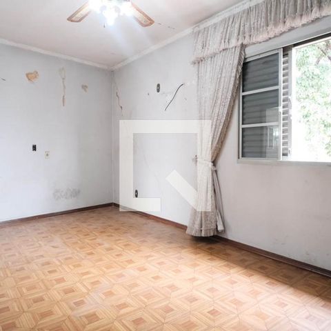 Casa à venda com 500m², 3 quartos e 3 vagas Casa à venda com 500m², 3 quartos e 3 vagasQuarto 3