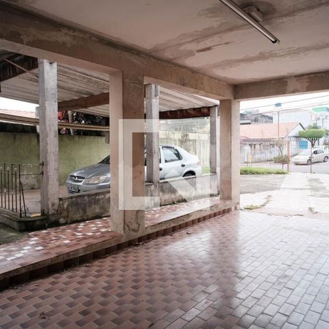 Casa à venda com 500m², 3 quartos e 3 vagas Casa à venda com 500m², 3 quartos e 3 vagasÁrea comum