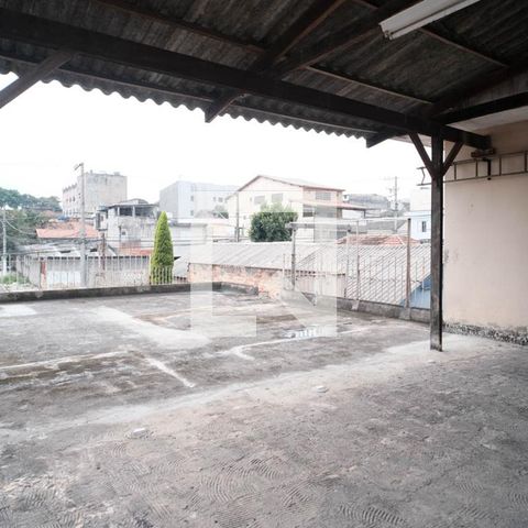 Casa à venda com 500m², 3 quartos e 3 vagas Casa à venda com 500m², 3 quartos e 3 vagasÁrea comum
