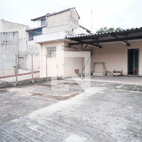 Casa à venda com 500m², 3 quartos e 3 vagas Casa à venda com 500m², 3 quartos e 3 vagasÁrea comum