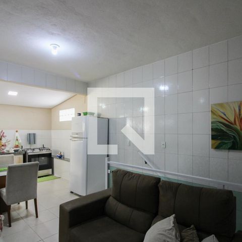 Casa à venda com 180m², 3 quartos e 5 vagas Casa à venda com 180m², 3 quartos e 5 vagasCasa 2 - Sala 2