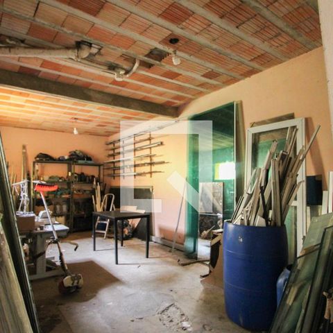 Casa à venda com 180m², 3 quartos e 5 vagas Casa à venda com 180m², 3 quartos e 5 vagasAnexo - Casa 1