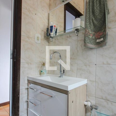 Casa à venda com 180m², 3 quartos e 5 vagas Casa à venda com 180m², 3 quartos e 5 vagasCasa 2 - Banheiro Social