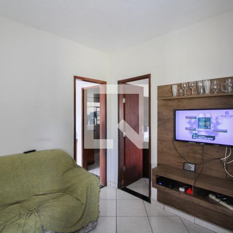 Casa à venda com 180m², 3 quartos e 5 vagas Casa à venda com 180m², 3 quartos e 5 vagasSala - Casa 1