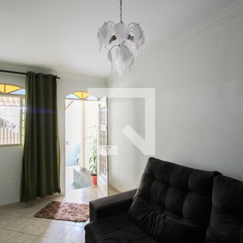 Casa à venda com 180m², 3 quartos e 5 vagas Casa à venda com 180m², 3 quartos e 5 vagasCasa 2 - Sala 1