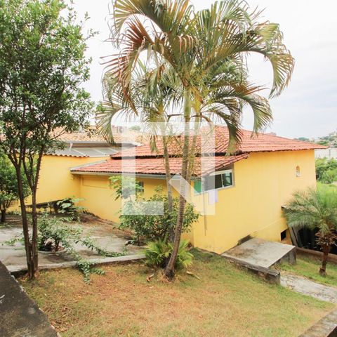 Casa à venda com 180m², 3 quartos e 5 vagas Casa à venda com 180m², 3 quartos e 5 vagasJardim - Casa 1