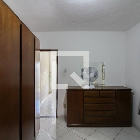 Casa à venda com 180m², 3 quartos e 5 vagas Casa à venda com 180m², 3 quartos e 5 vagasQuarto 1 - Casa 1