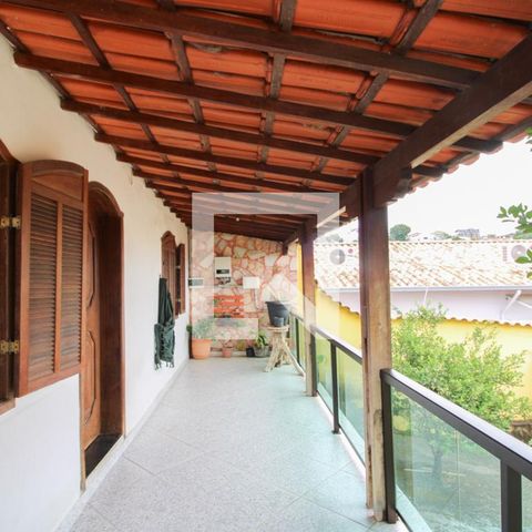 Casa à venda com 180m², 3 quartos e 5 vagas Casa à venda com 180m², 3 quartos e 5 vagasVaranda externa - Casa 1