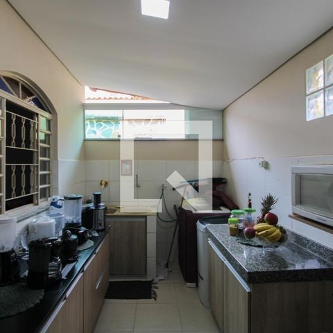 Casa à venda com 180m², 3 quartos e 5 vagas Casa à venda com 180m², 3 quartos e 5 vagasCasa 2 - Área de Serviço