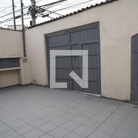 Casa à venda com 250m², 2 quartos e 8 vagasGaragem