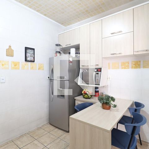 Casa à venda com 60m², 2 quartos e sem vaga Casa à venda com 60m², 2 quartos e sem vagaCozinha