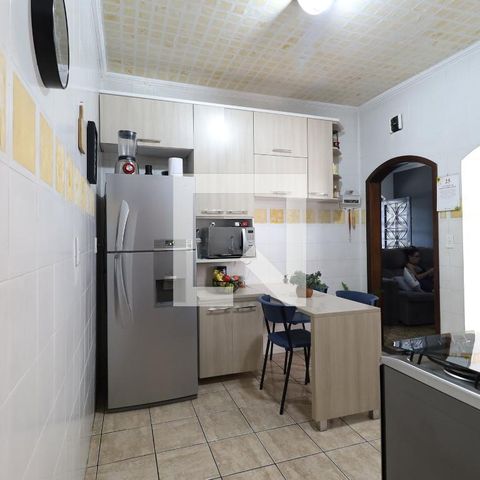 Casa à venda com 60m², 2 quartos e sem vaga Casa à venda com 60m², 2 quartos e sem vagaCozinha