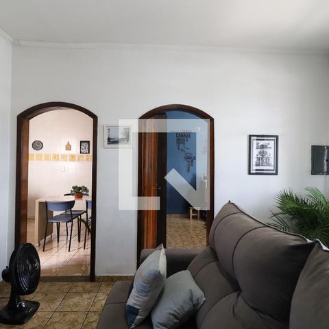 Casa à venda com 60m², 2 quartos e sem vaga Casa à venda com 60m², 2 quartos e sem vagaSala