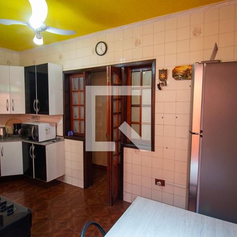 Casa à venda com 240m², 3 quartos e 2 vagasCozinha
