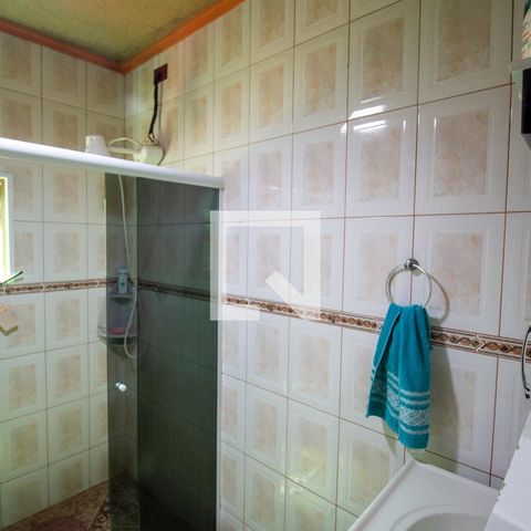 Casa à venda com 240m², 3 quartos e 2 vagasBanheiro 3